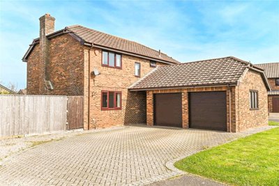 Property on The Close, BH25 7EZ