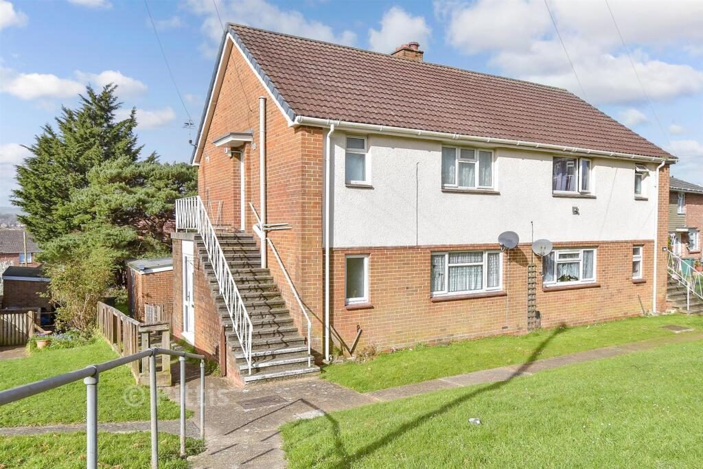 Ground Maisonette