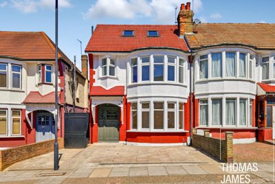 Property on Grenoble Gardens, N13 6JE