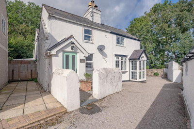 Property on LL31 9QB