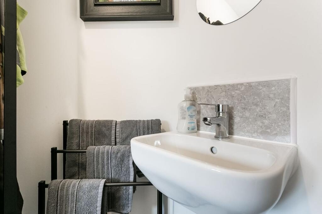 Thumbnail 10