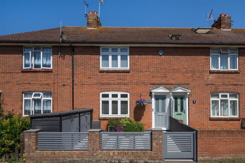 Property main image