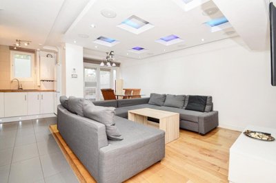 Maisonette