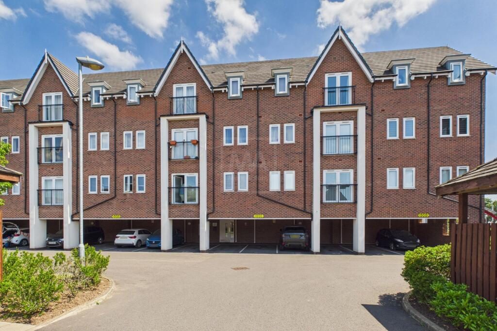 Property main image