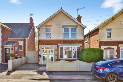 Property on Bedford Grove, NG6 9DE