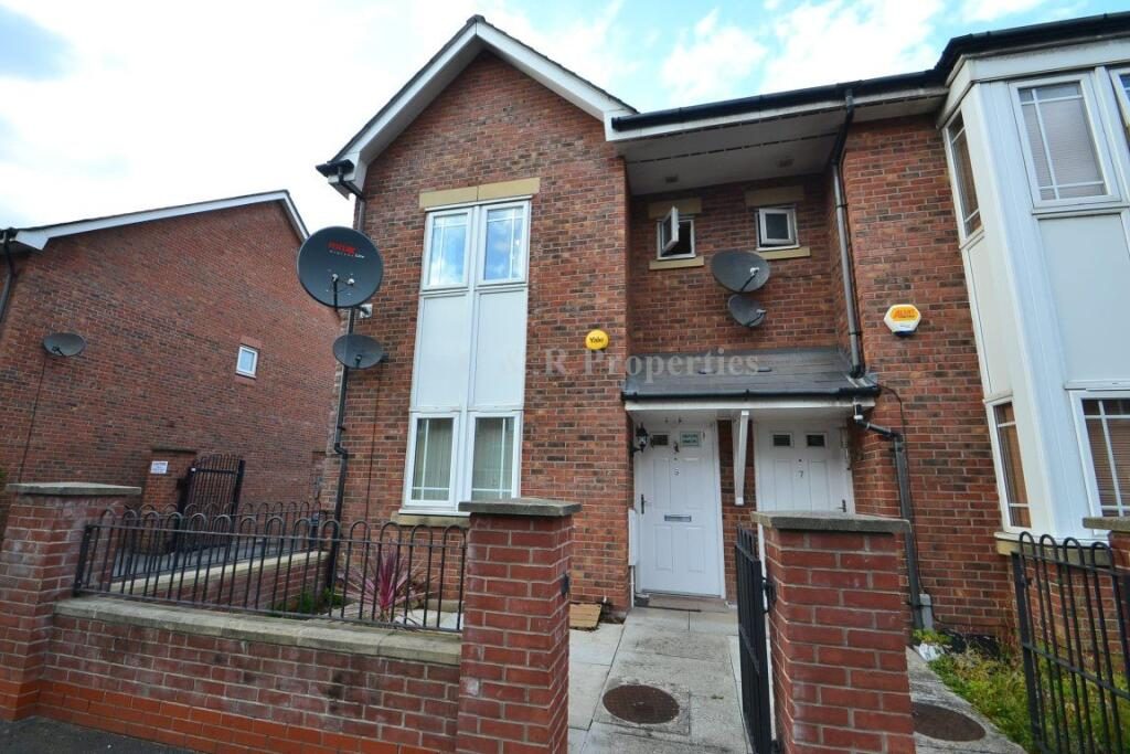 Property main image