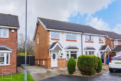 Property on Chilton Close, WN7 1SW