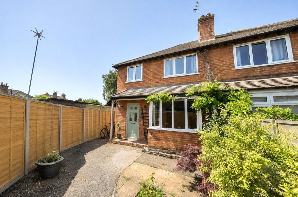 Property main image