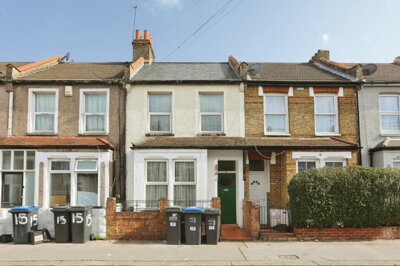 Property on Priory Road, CR0 3QZ