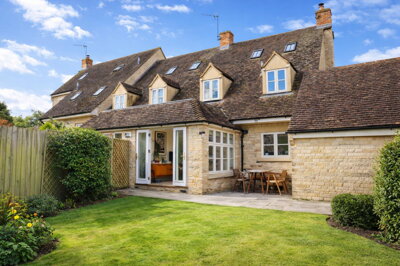 Property on Park End, OX20 1AQ