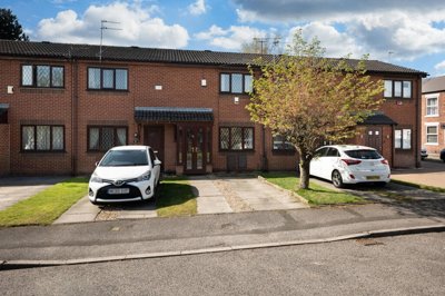 Property on Yeoman Close, SK7 4AY