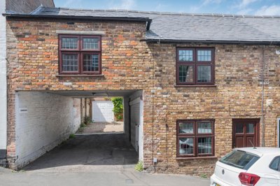 Property on Highfield Road, HP4 2DA