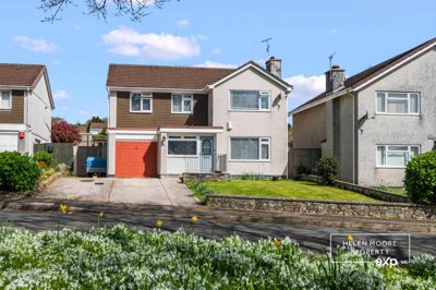 Property on Rivers Close, PL21 0JN