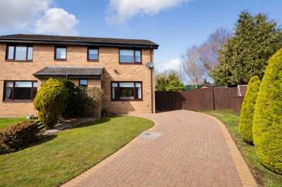 Property on Gadgirth Court, KA6 6NU