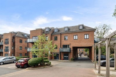 Property on Sudbury Hill, HA1 3SB