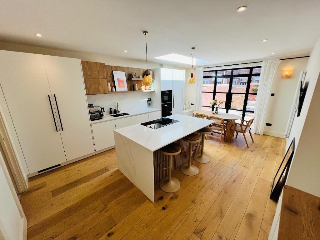Terraced House