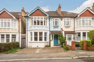 Property on Kenilworth Avenue, SW19 7LP