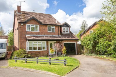 Property on Crooked Hays Close, SO40 4XW