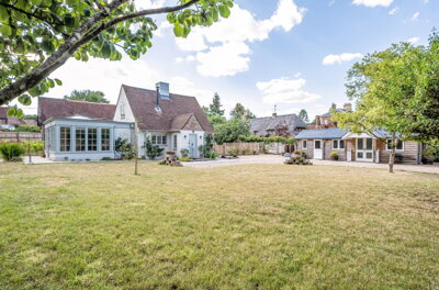 Property on Wolf'S Lane, GU34 3HG