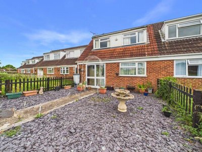 Property on Fieldcourt Gardens, GL2 4TZ