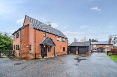 Property on Parsons Court, IP33 3SL