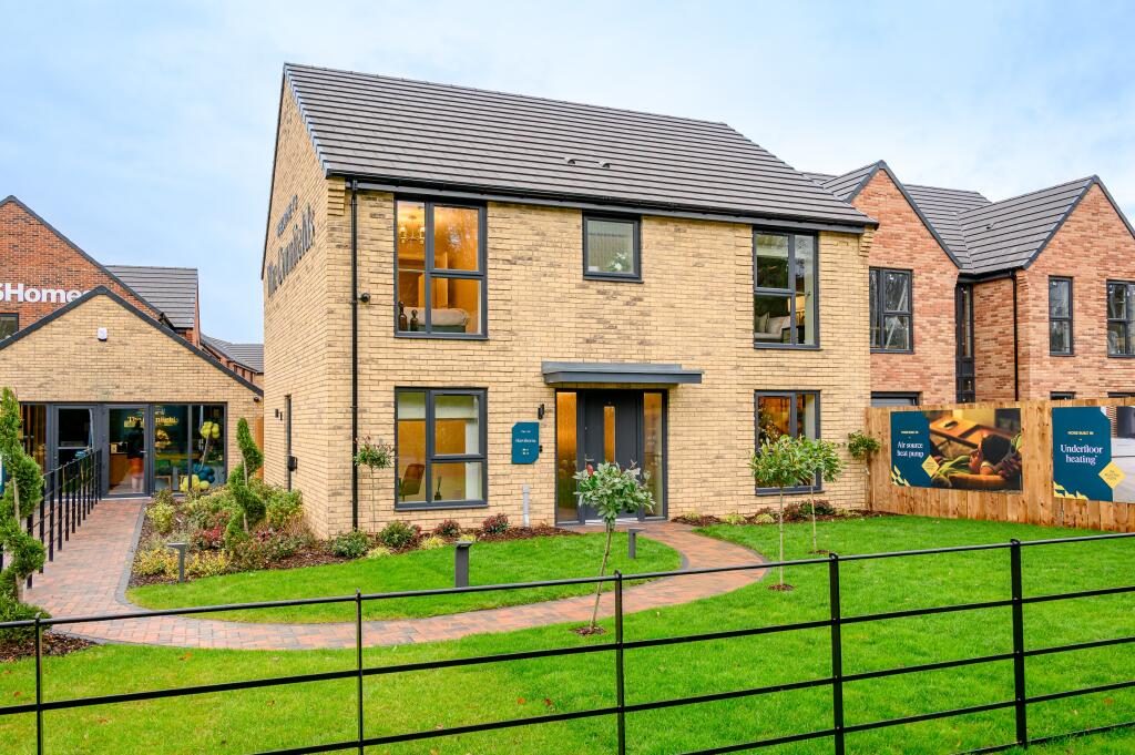 Property main image