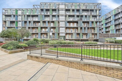 Property on Warren Close, CB2 1LE