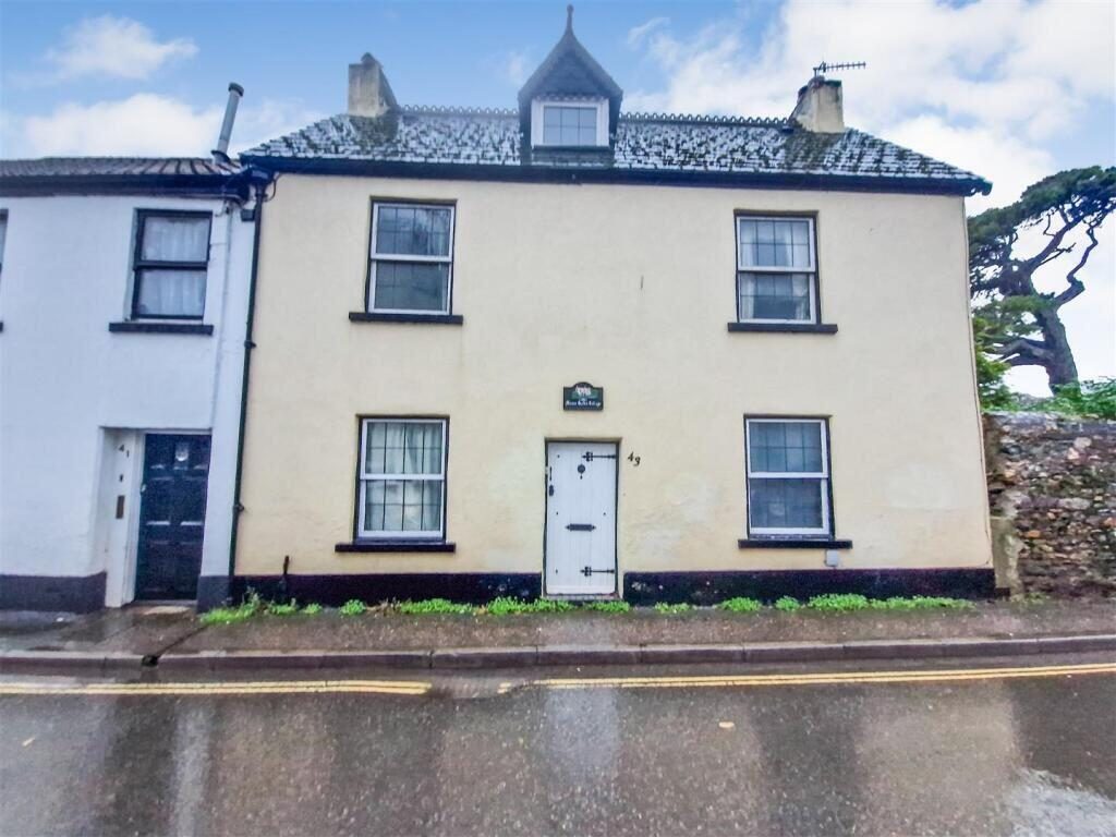 Terraced House