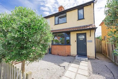 Property on Long Road, NR33 9DL
