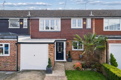 Property on Hill Farm Road, SL9 0DD