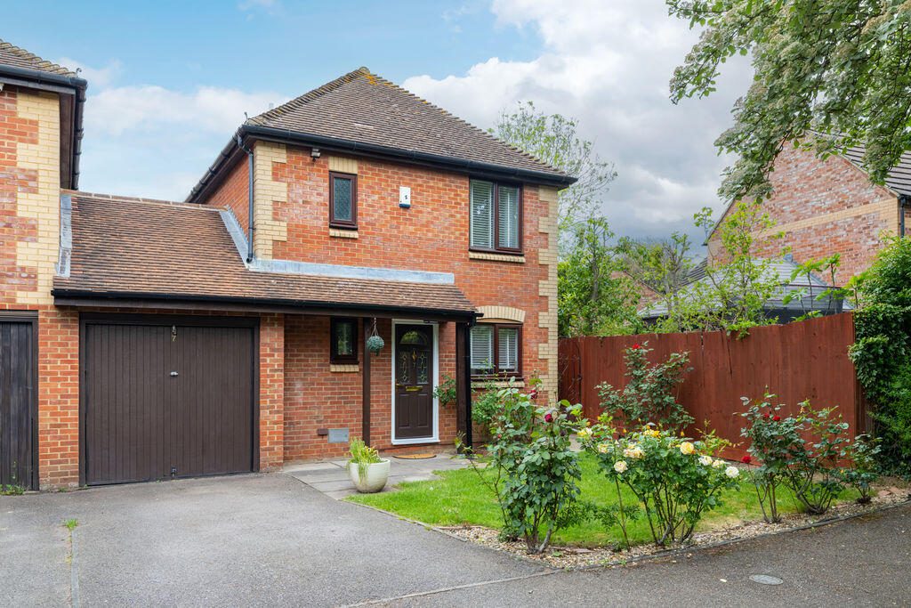 Property main image