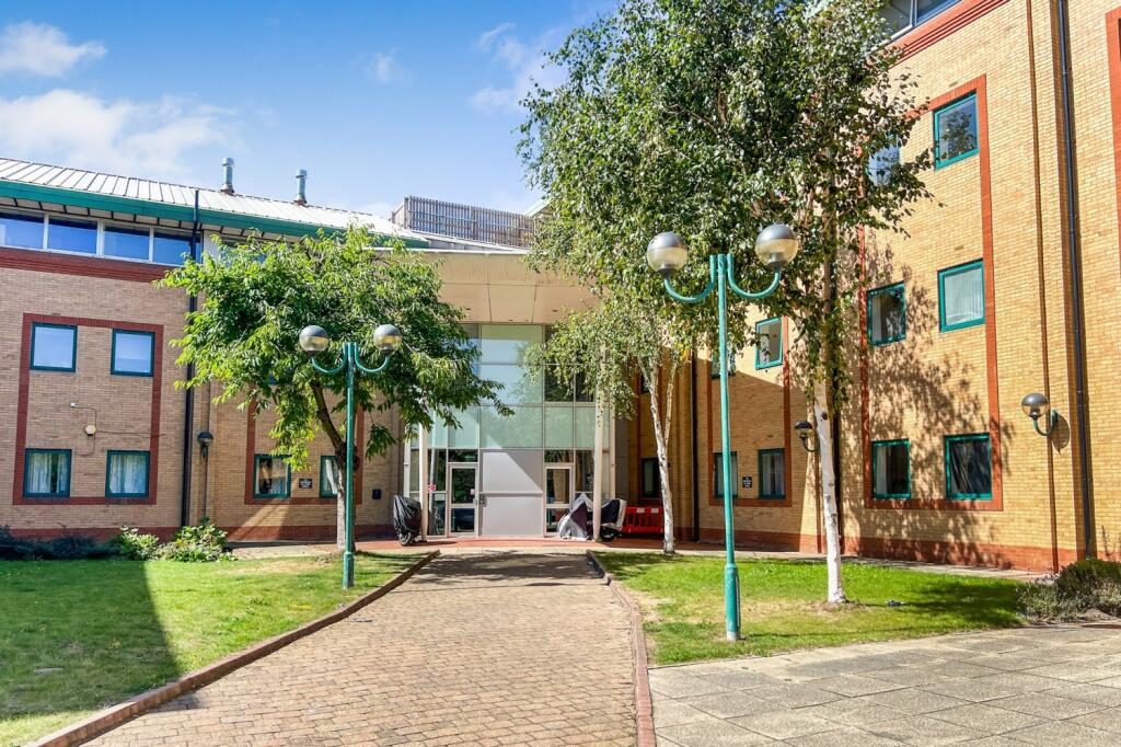 Property main image