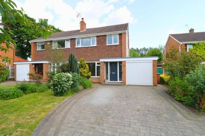 Property on Argyle Road, WS4 2EU