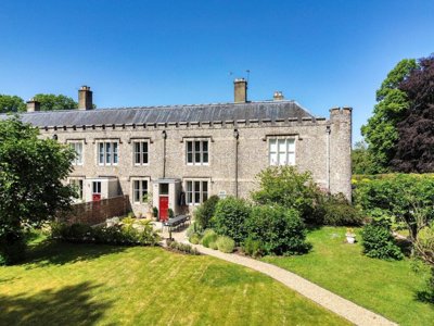 Property on Station Road, SO32 3PS