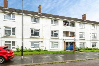 Property on Colwell Close, SO16 9GW