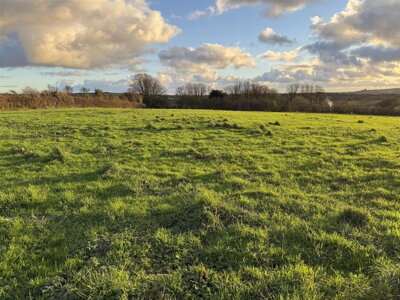 Property on SA62 5TB