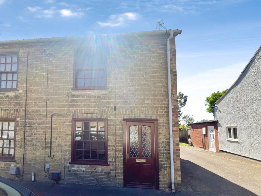 Terraced House