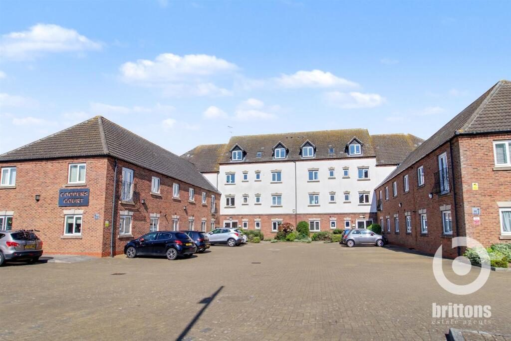 Property main image