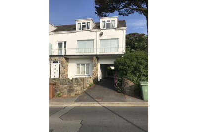 Property on Lôn Pont Morgan, LL53 7AG