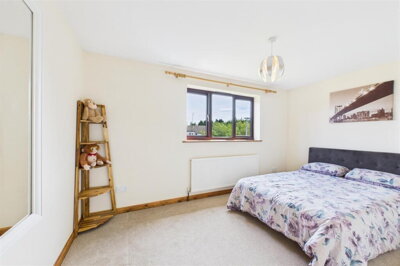 Property on Low Road, NG23 7HJ