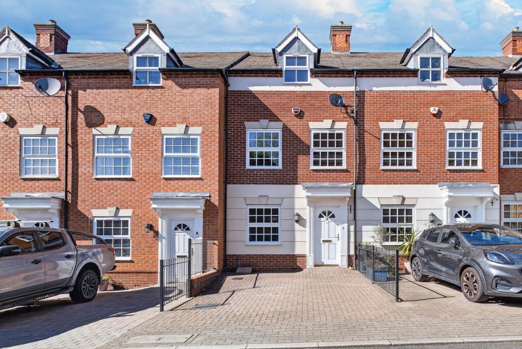 Terraced House
