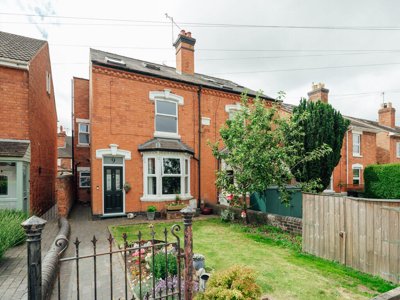 Property on Sandys Road, WR1 3HE