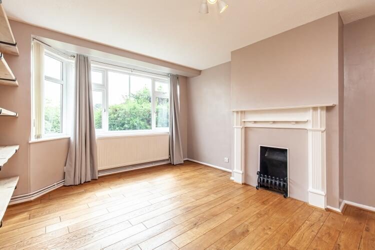 Ground Maisonette