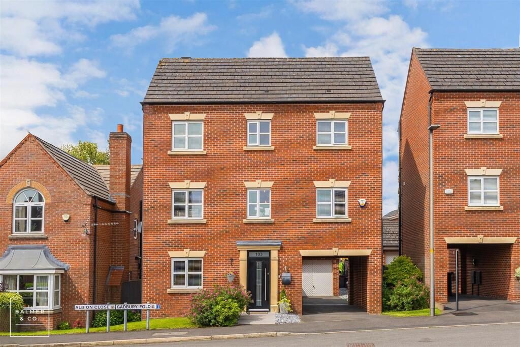 Property main image