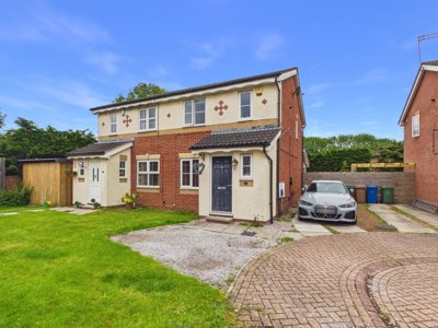 Property on Holgate Close, HU17 0RQ