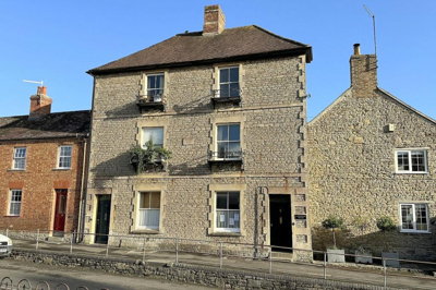 Property on South Street, BA9 9DW