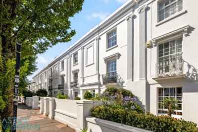Property on Upper North Street, BN1 3FL