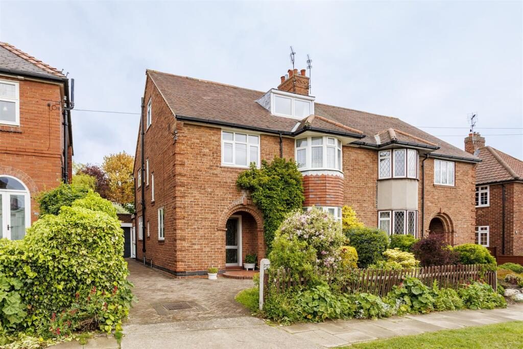 Property main image