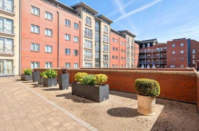 Property on Queens Road, CH1 3BF