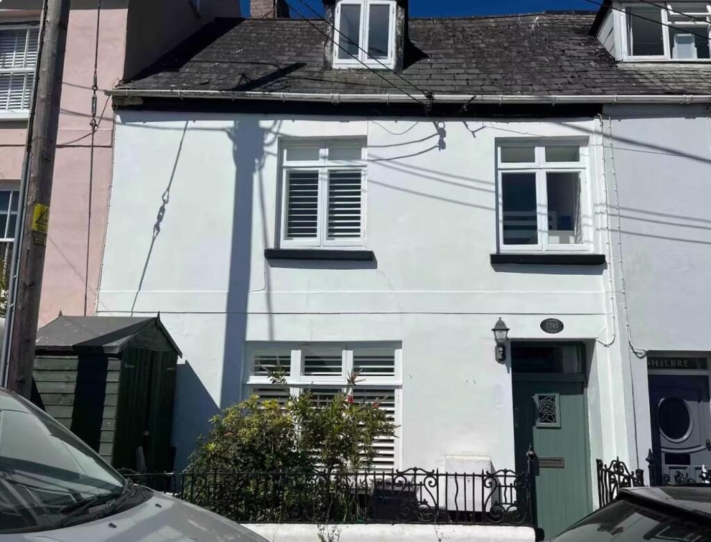 Terraced House